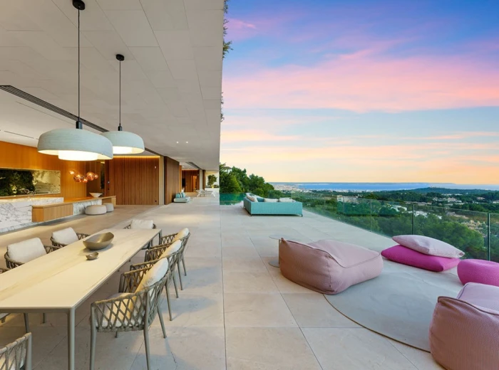 State-of-the-art villa with breathtaking views-4