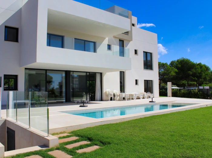 Moderne villa met uitzicht op zee in Puig de Ros-14