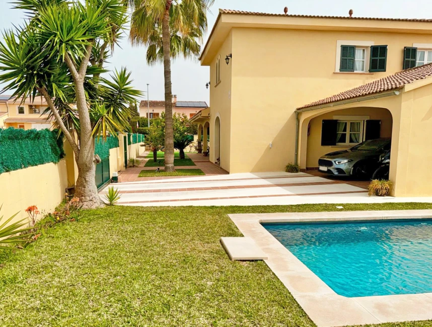 Beautiful modern villa with pool and garden in a good location in Marratxí-14