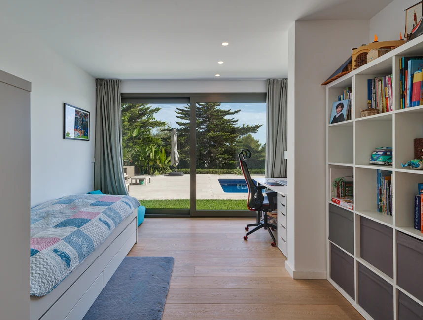 Högkvalitativ renoverad villa med havsutsikt i Nova Santa Ponsa-14