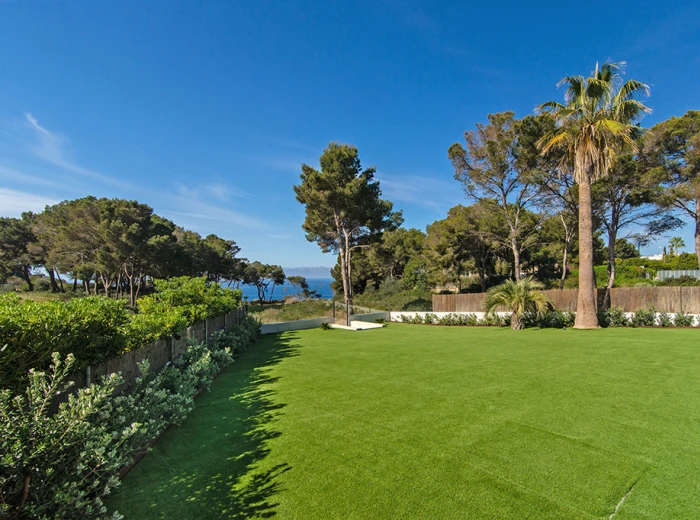 Modern new built villa with sea views in Puig de Ros-17