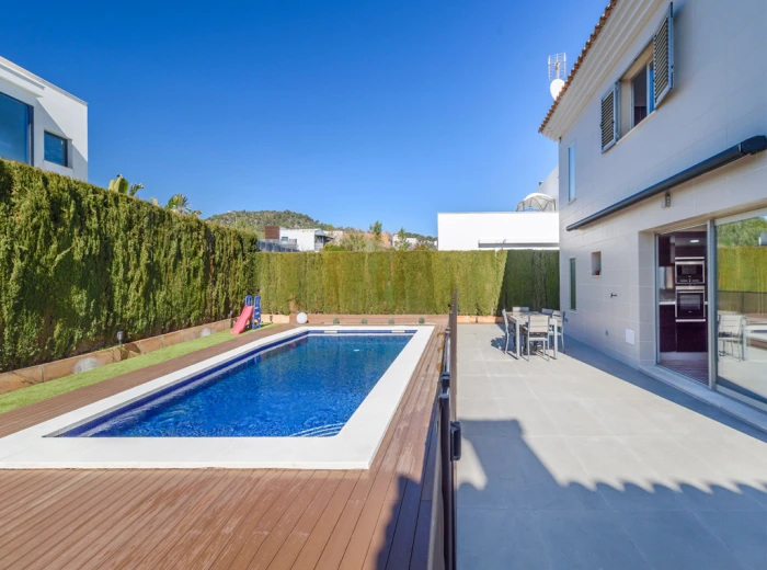 Moderne Villa direkt neben Palmas Golfplätzen in Son Puig, Palma de Mallorca-1