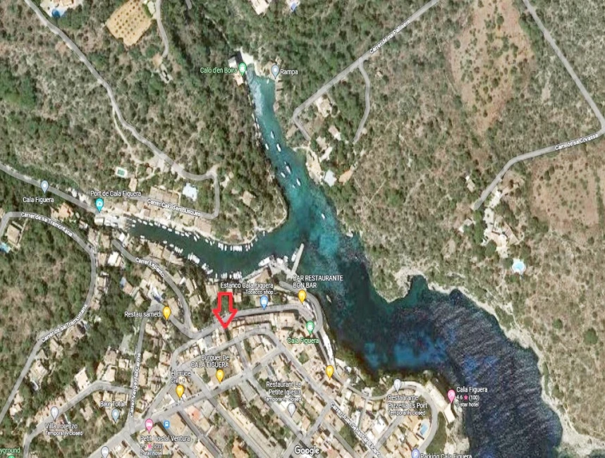 Grundstück mit aufwändigem Projekt fußläufig zum Hafen von Cala Figuera-1