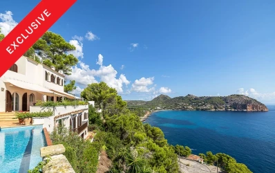 Charming villa with stunning sea views