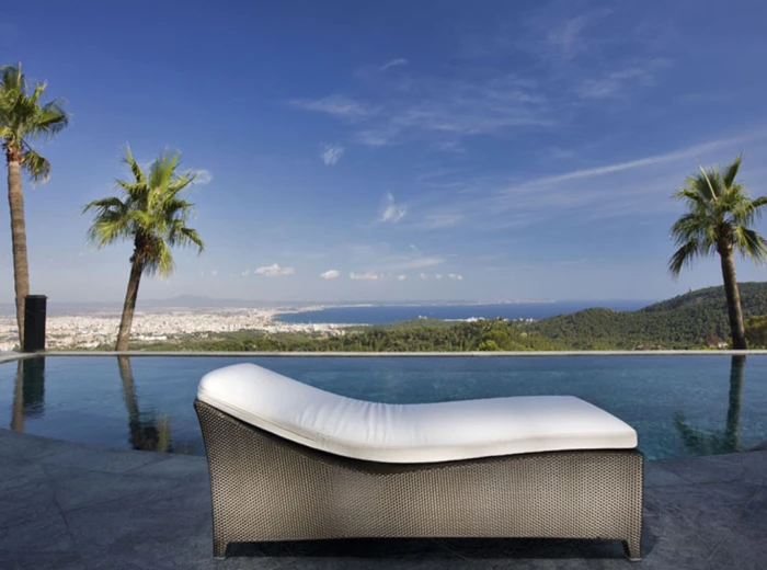 Exceptional villa with sensational sea views-4