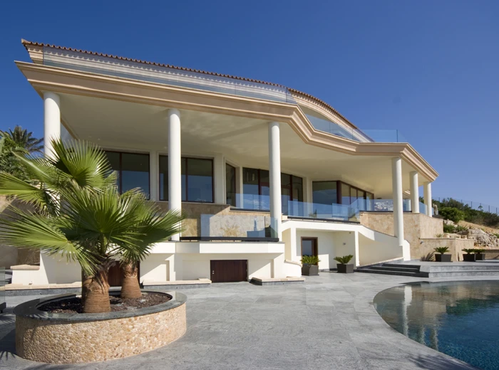 Exceptional villa with sensational sea views-5