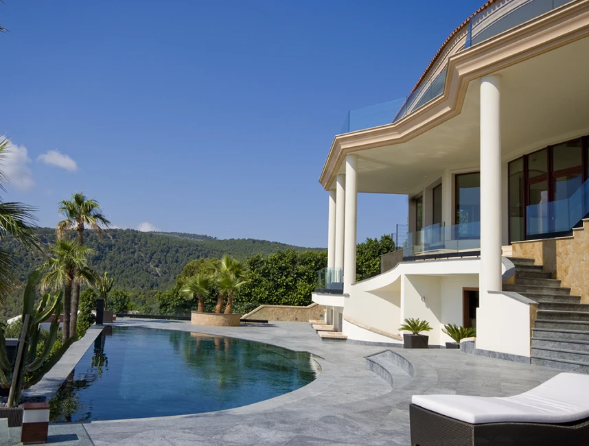 Magnifique villa avec vue imprenable sur la mer-6
