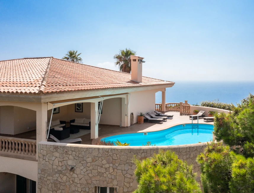 Elegant villa med fantastisk havsutsikt i Costa de Canyamel-1