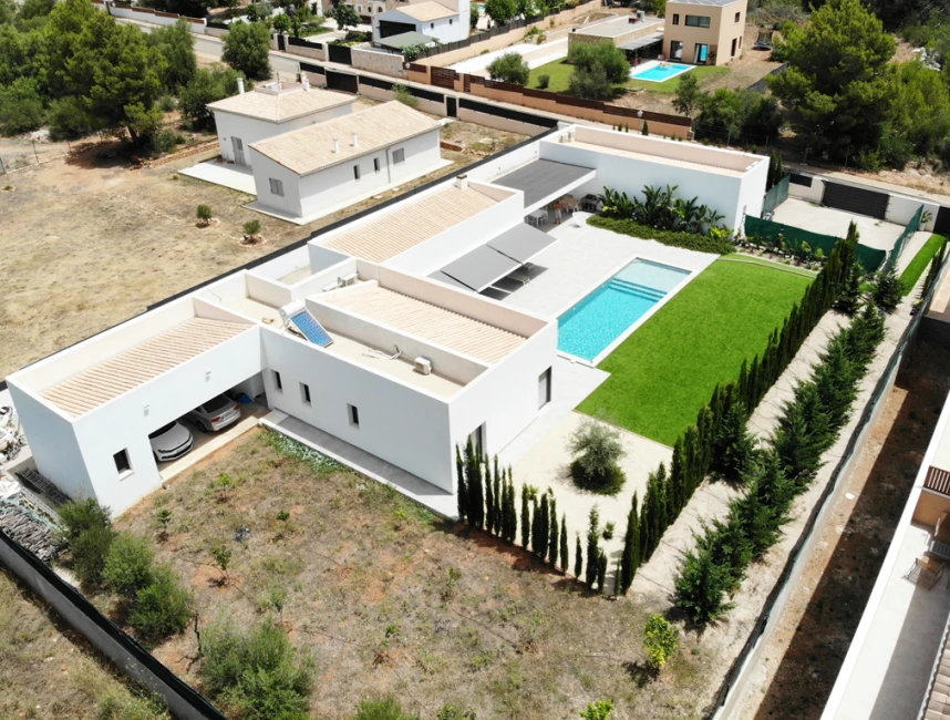 Moderna casa de 1 planta con piscina en Sa Coma-15