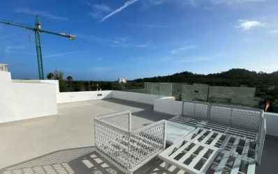 Villa moderna in un nuovo complesso con piscina a Font de sa Cala