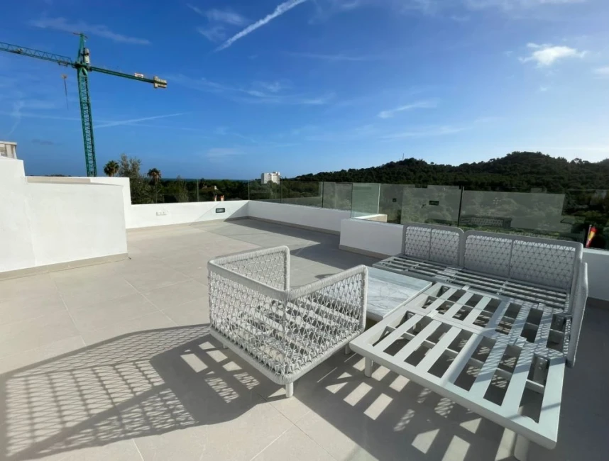 Nowoczesna willa w nowym kompleksie z basenem w Font de sa Cala-1