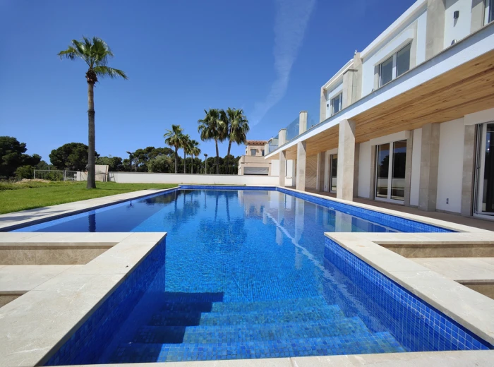 Moderne villa met gedeeltelijk uitzicht op zee in Cala Pi-3
