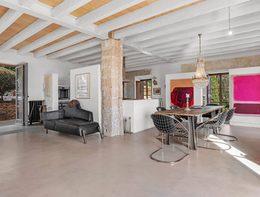 Scenic Holiday Rental: Cozy Charm & Spectacular Views in Palma-8
