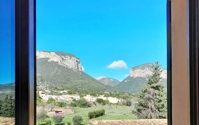Väl beläget radhus i centrum av Alaró