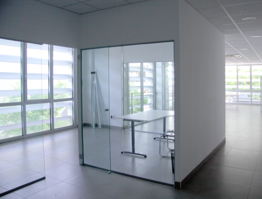 Moderna oficina en zona de innovación "Parc Bit"-9