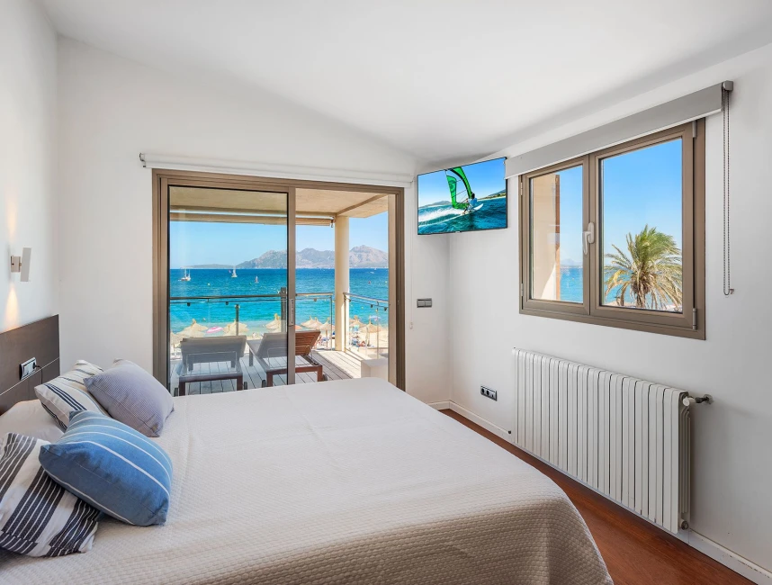 Excellent family sized penthouse by the beach in Puerto Pollensa-11