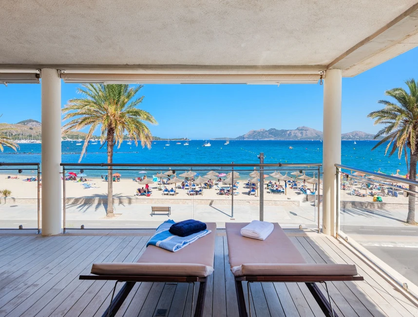 Excellent family sized penthouse by the beach in Puerto Pollensa-3