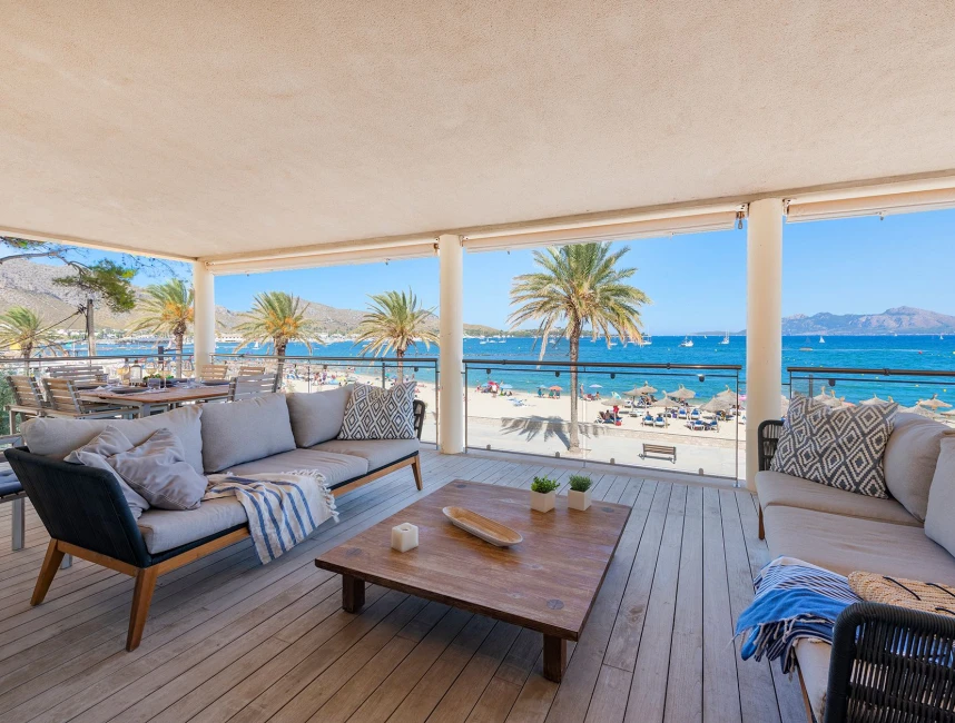 Excellent family sized penthouse by the beach in Puerto Pollensa-2
