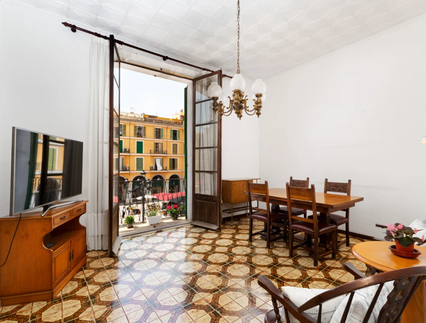 Te renoveren appartement in emblematische wijk - Palma, oude stad-1