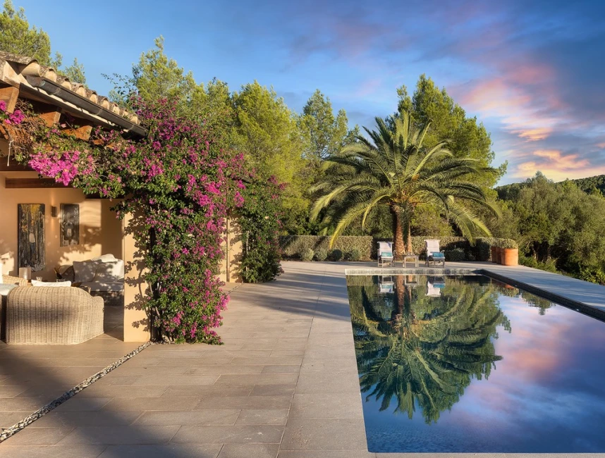 Exquisite Mediterranean Finca in Calvia with Pool, Guest House, and Horse Stables-3