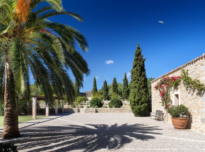Exquisite Mediterranean Finca in Calvia with Pool, Guest House, and Horse Stables-18