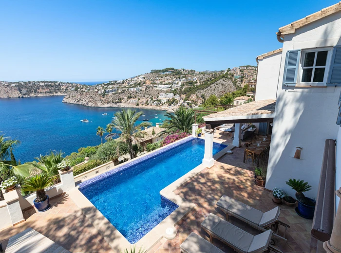 Villa méditerranéenne avec vue magnifique sur la mer-20
