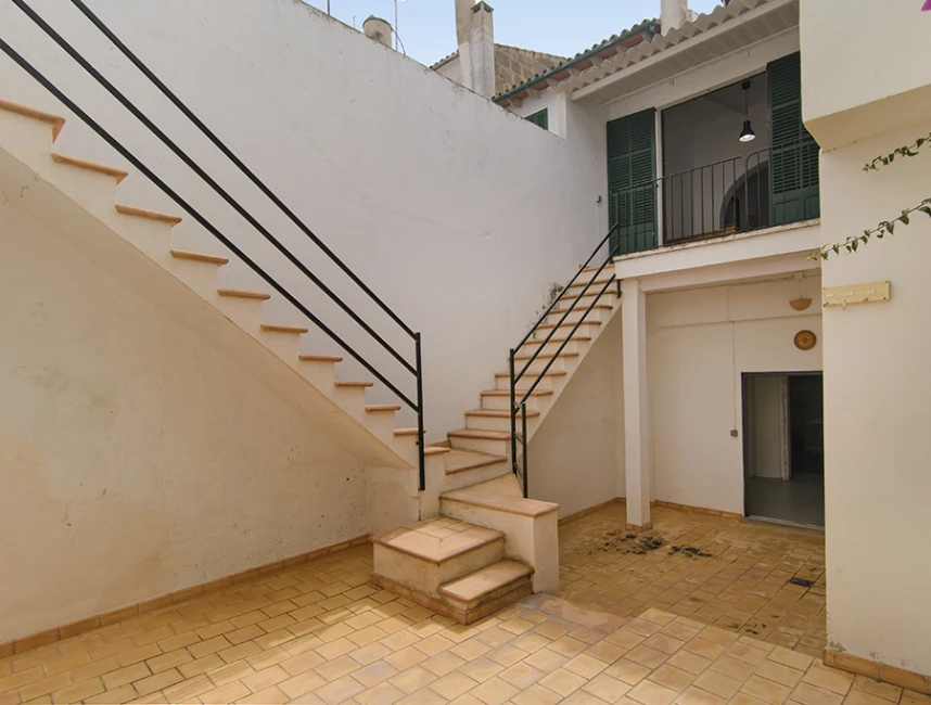 Townhouse in the center of Llucmajor-17