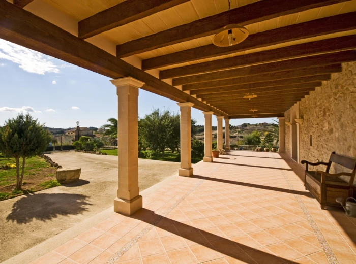 Traditioneel stenen landhuis in een romantische omgeving in Lloret de Vista Alegre-11