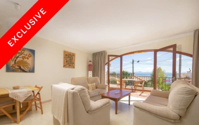 Amazing sea view property in a wonderful location