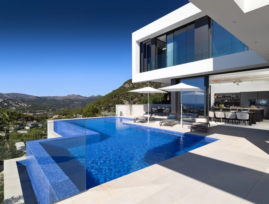 Impressive luxury villa "Marimont"-12