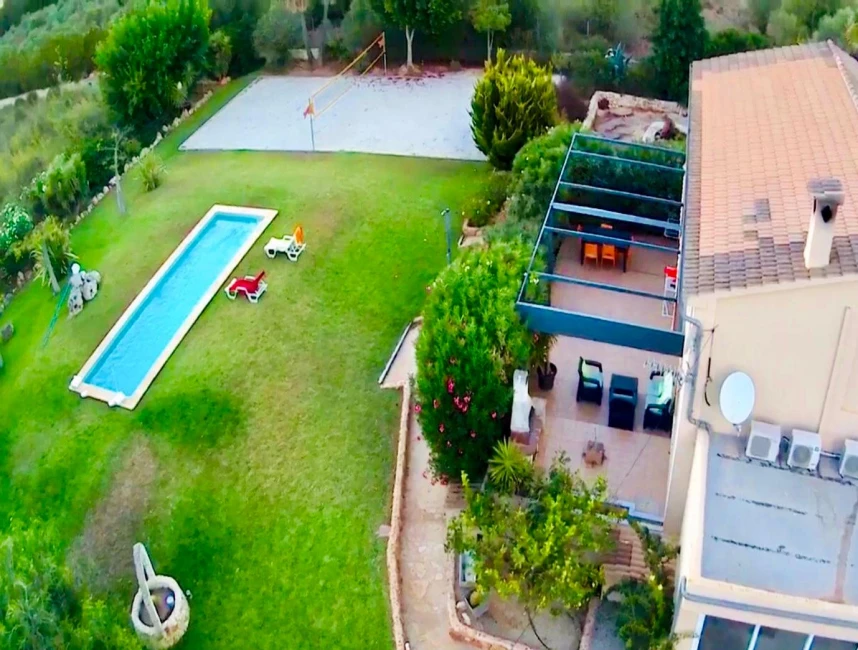 Admirable casa de campo con piscina en Muro-17