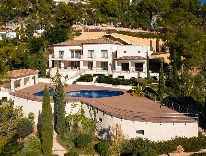 Villa with guest house in Son Vida-14
