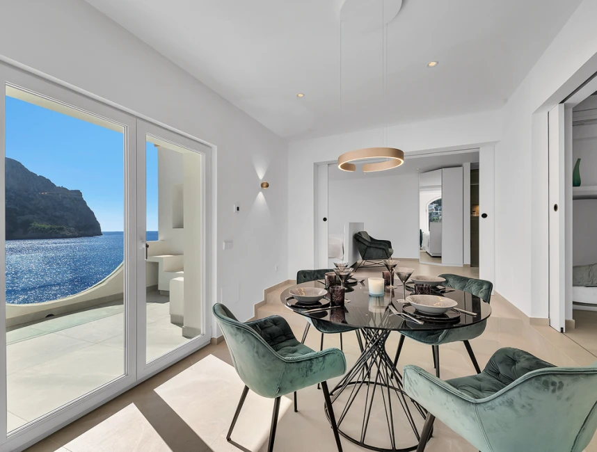 Modern apartament amb vista al mar en primera línia-4