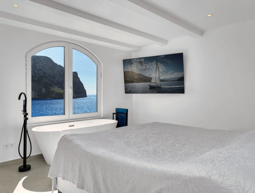 Modern apartament amb vista al mar en primera línia-9
