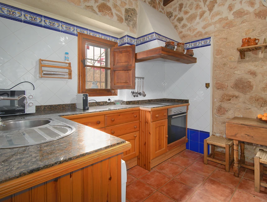 Authentic country house with ETV license in Llucmajor-4