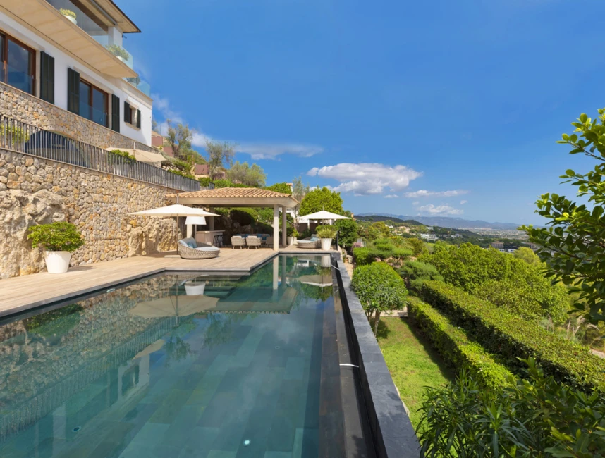 Villa de luxe avec vue sur la baie de Palma-3