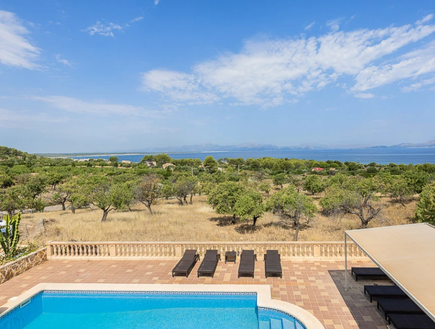 Property with magnificent sea views and tourist rental licence near Colónia St. Pere-12