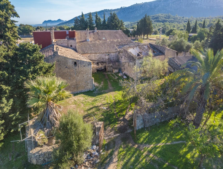 Beautiful old finca with renovation project very close to Pollensa-3