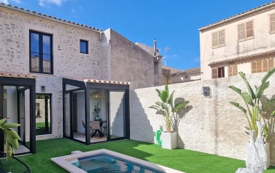 Cosy townhouse with swimming pool in San Juan