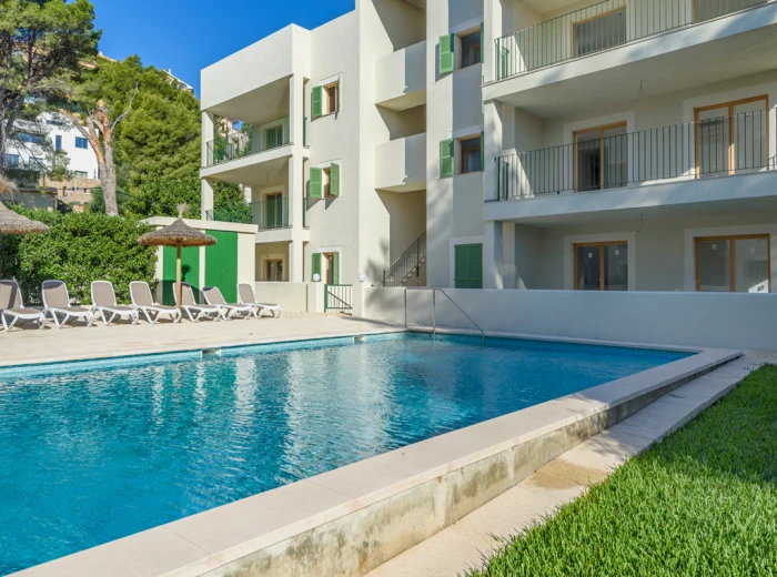 Obra nueva - Apartamentos con piscina comunitaria cerca del mar en Puerto Pollensa-4