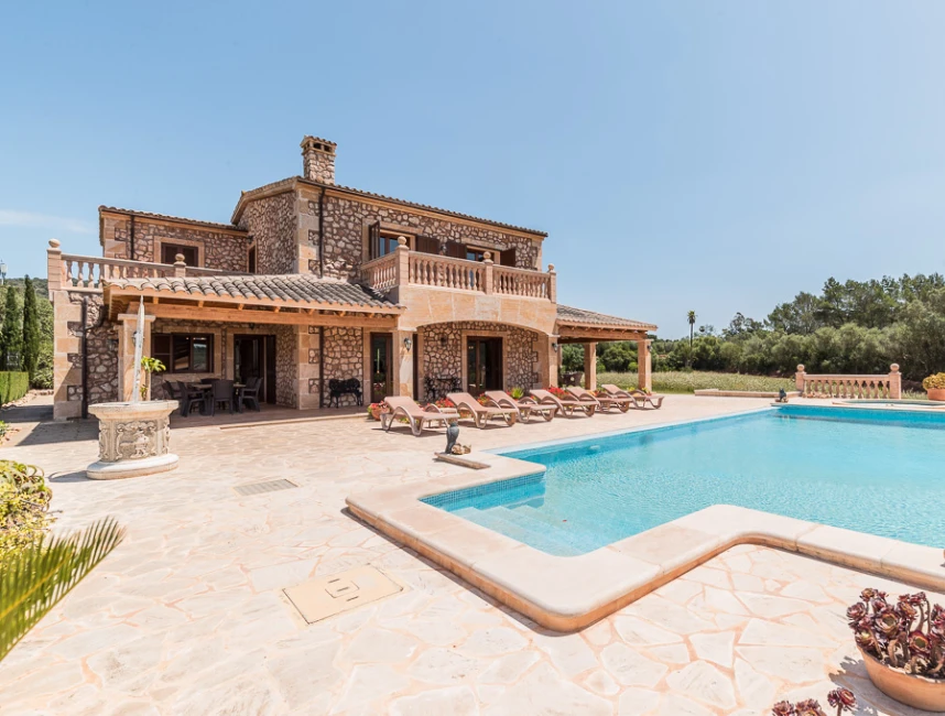 Traditional style natural stone finca with rental licence in Son Carrió-14
