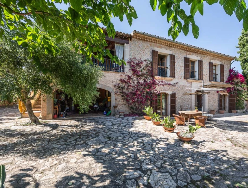Impressive finca with a lot of character in an idyllic location-20