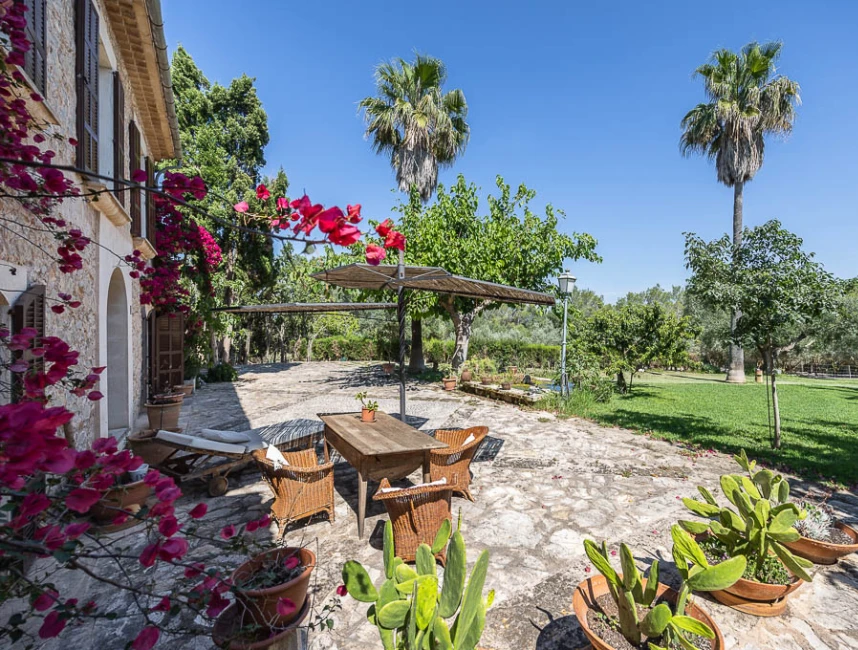 Impressive finca with a lot of character in an idyllic location-19