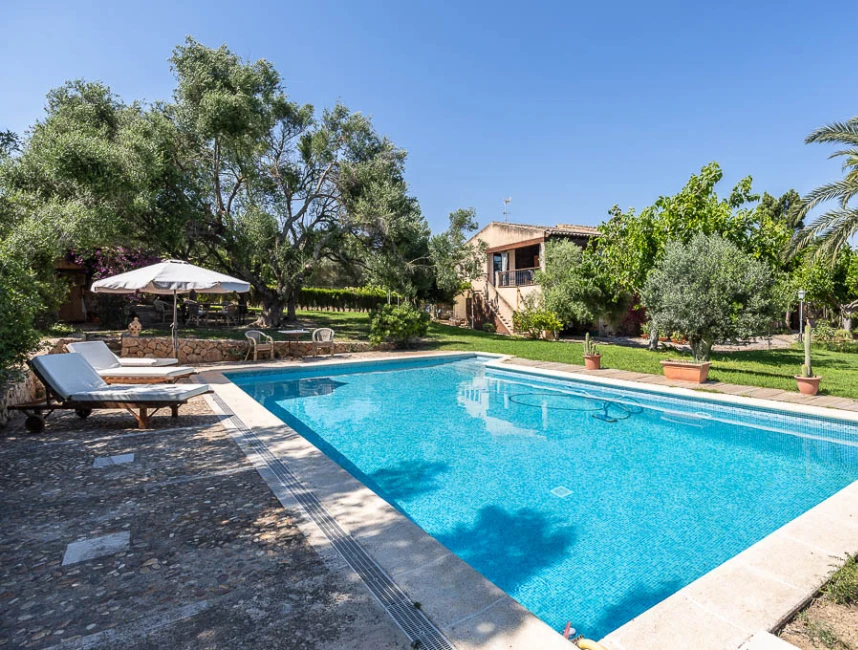 Impressive finca with a lot of character in an idyllic location-1