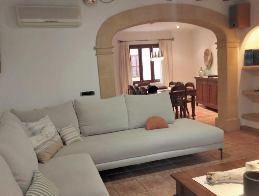 Centrally located quality duplex in Pollensa-8