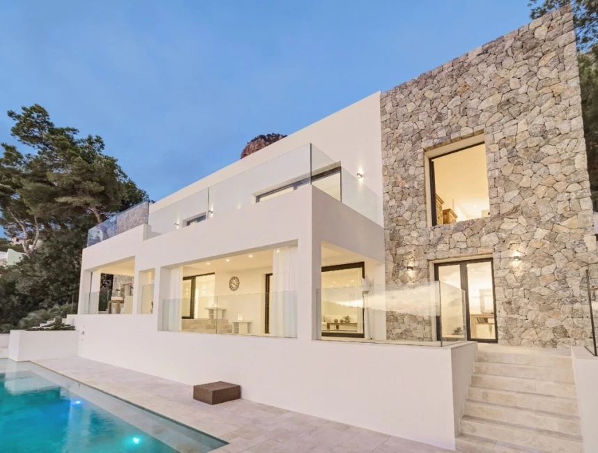 Modern Villa with stunning sea views-2