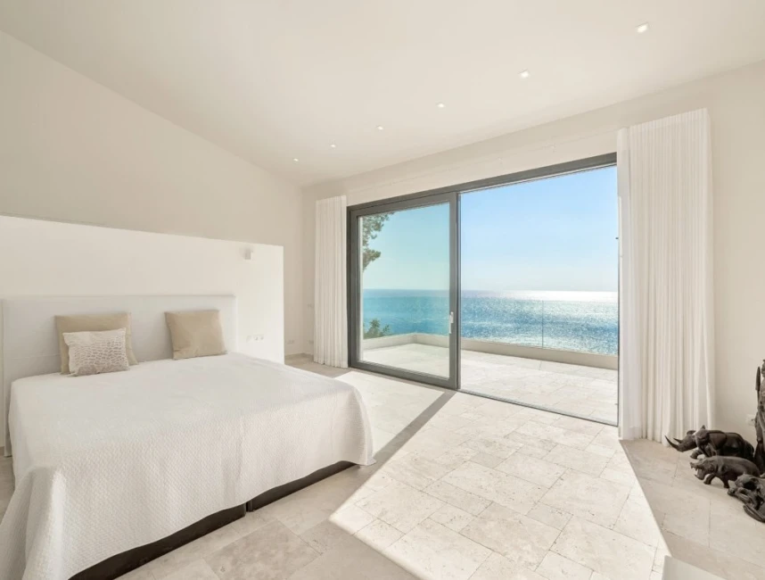 Modern Villa with stunning sea views-9