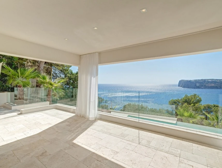 Moderne villa met adembenemend uitzicht op zee-11