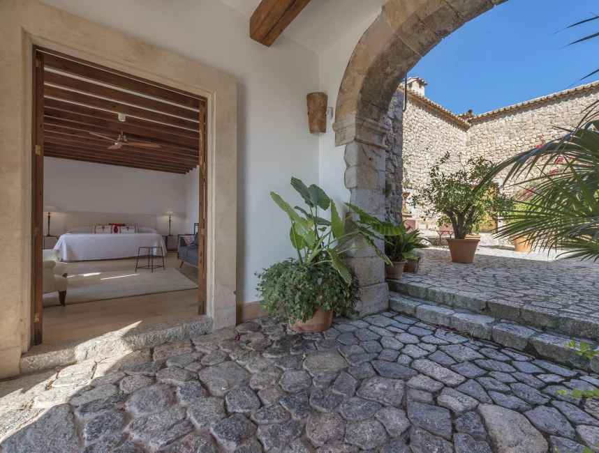 Holiday Rental:Exclusive luxury estate in Valldemossa-11