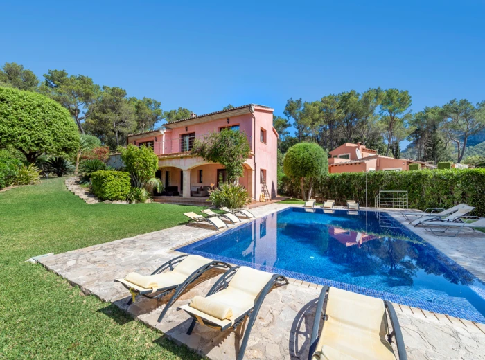 Excellent villa with holiday rental licence-5